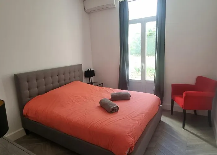 SUPERBE MAISON 6 ch, 4 sdb, terrasses et billard