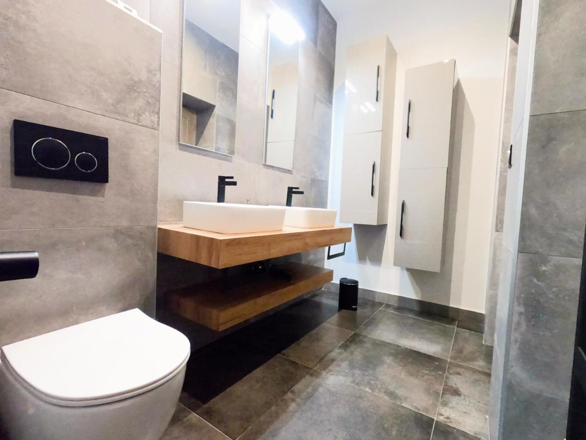 Villa Superbe Maison 6 Ch, 4 Sdb, Terrasses Et Billard *